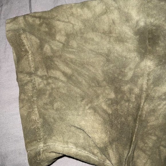 The Mountain Lion Rasta T-Shirt Headphones Tie-Dye Green Bob Marley Size Medium - Picture 6 of 7